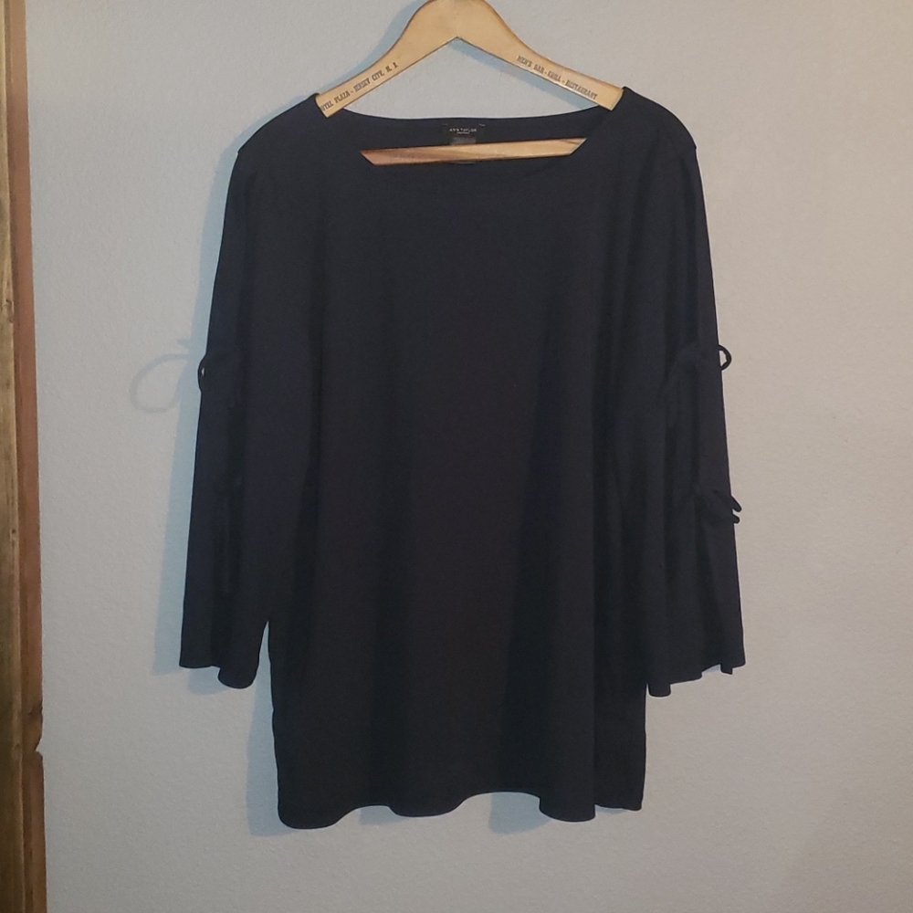 Ann Taylor XL blue blouse
